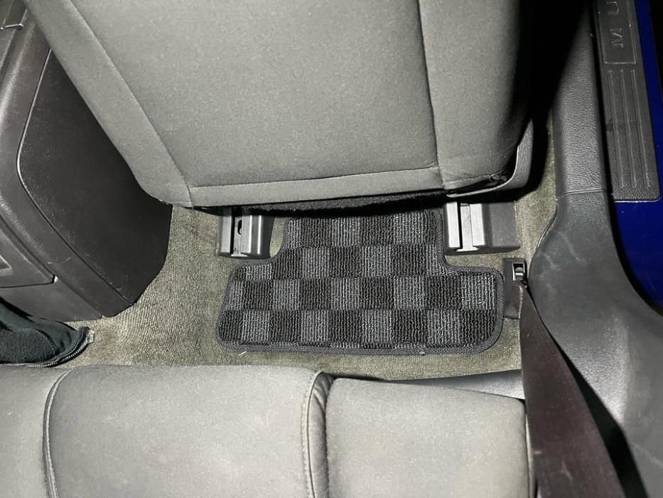 Phase 2 Motortrend (P2M) Checkered Carpet Race Floor Mats - Ford Mustang S197 (2010-2014)