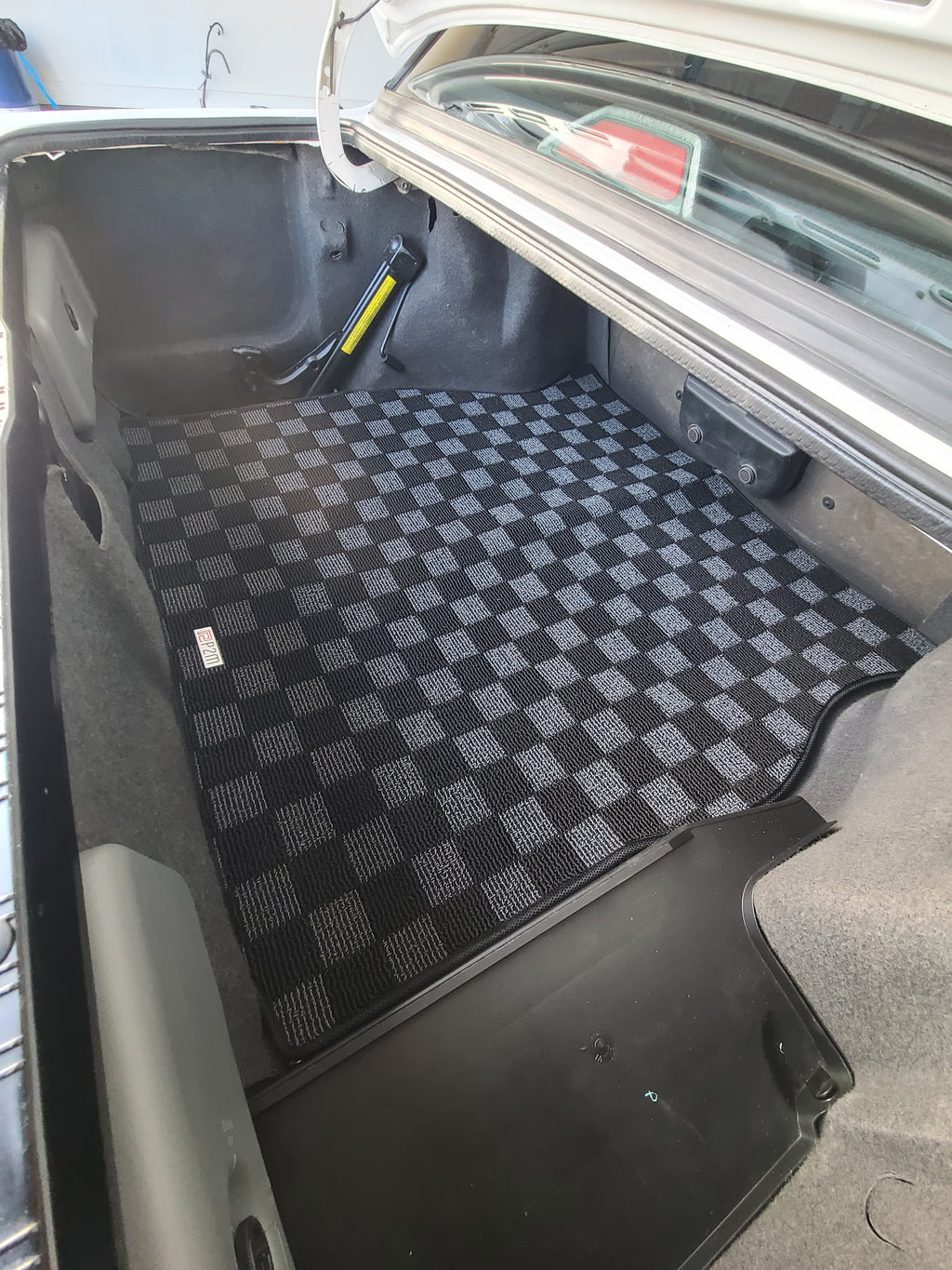 Phase 2 Motortrend (P2M) Checkered Carpet Trunk Mat - BMW 3 Series E30 Coupe & Sedan (1984-1991)
