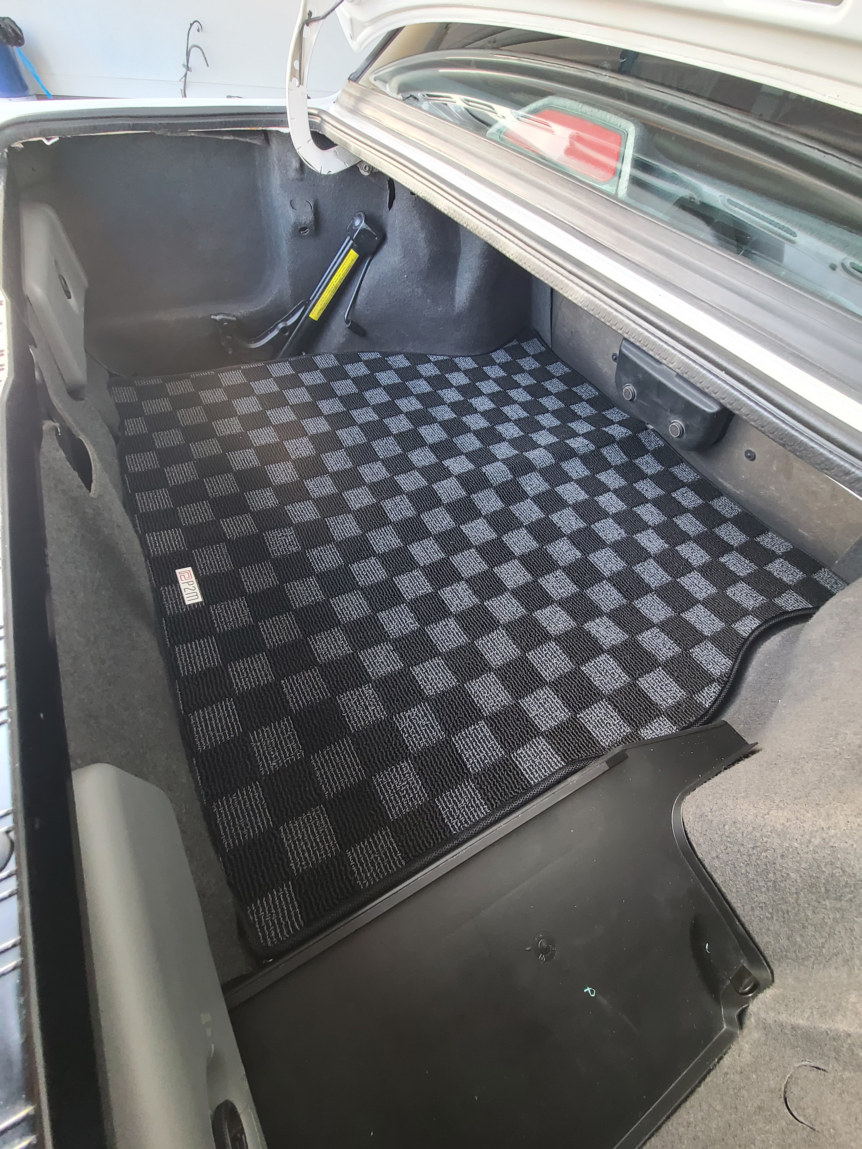 Phase 2 Motortrend (P2M) Checkered Carpet Trunk Mat - BMW 3 Series E30 Coupe & Sedan (1984-1991)