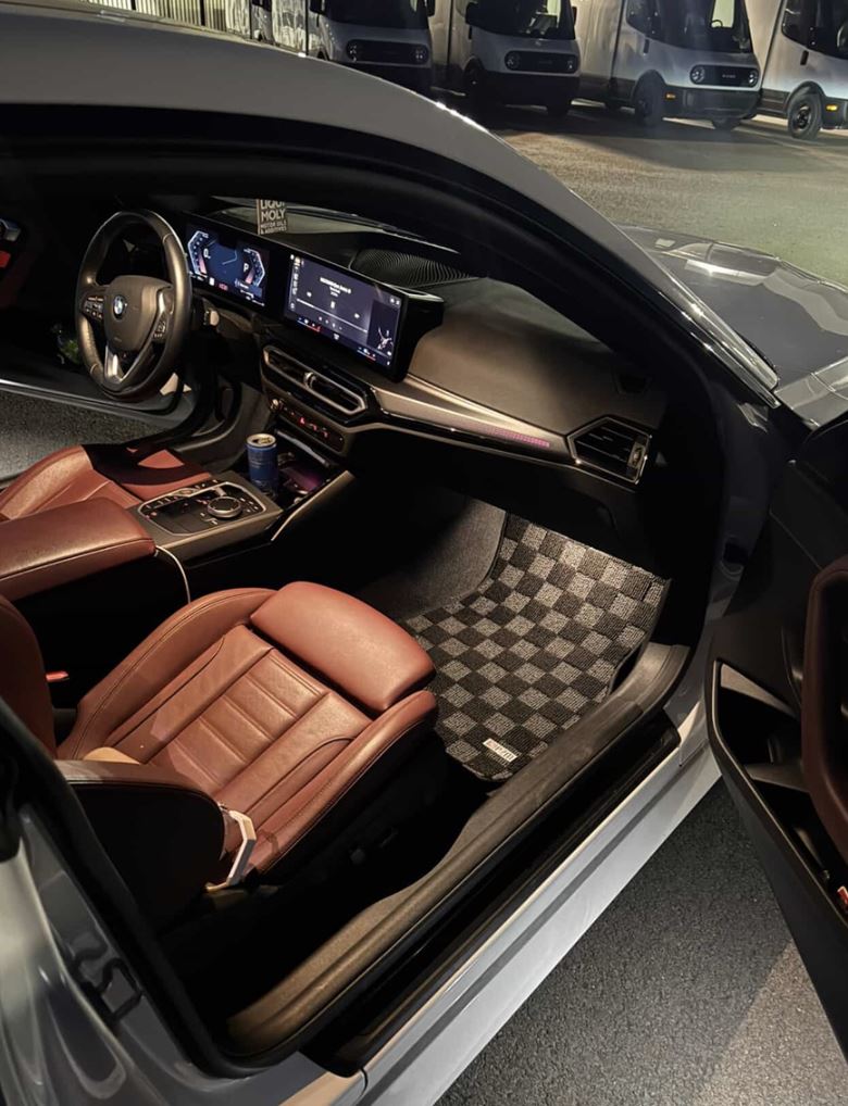 Phase 2 Motortrend (P2M) Checkered Carpet Race Floor Mats - BMW M2 (2023+)