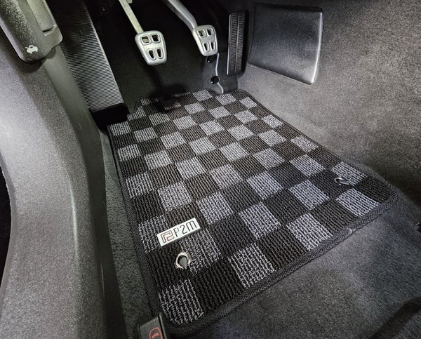 Phase 2 Motortrend (P2M) Checkered Carpet Race Floor Mats - Chevrolet C6 Corvette (2007.5-2013)