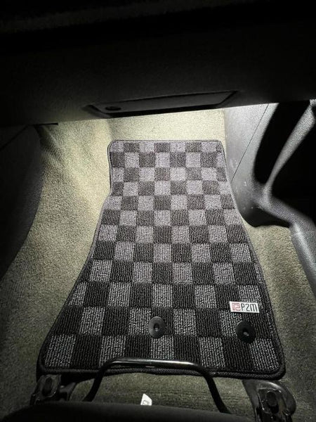 Phase 2 Motortrend (P2M) Checkered Carpet Race Floor Mats - Ford Mustang S197 (2010-2014)