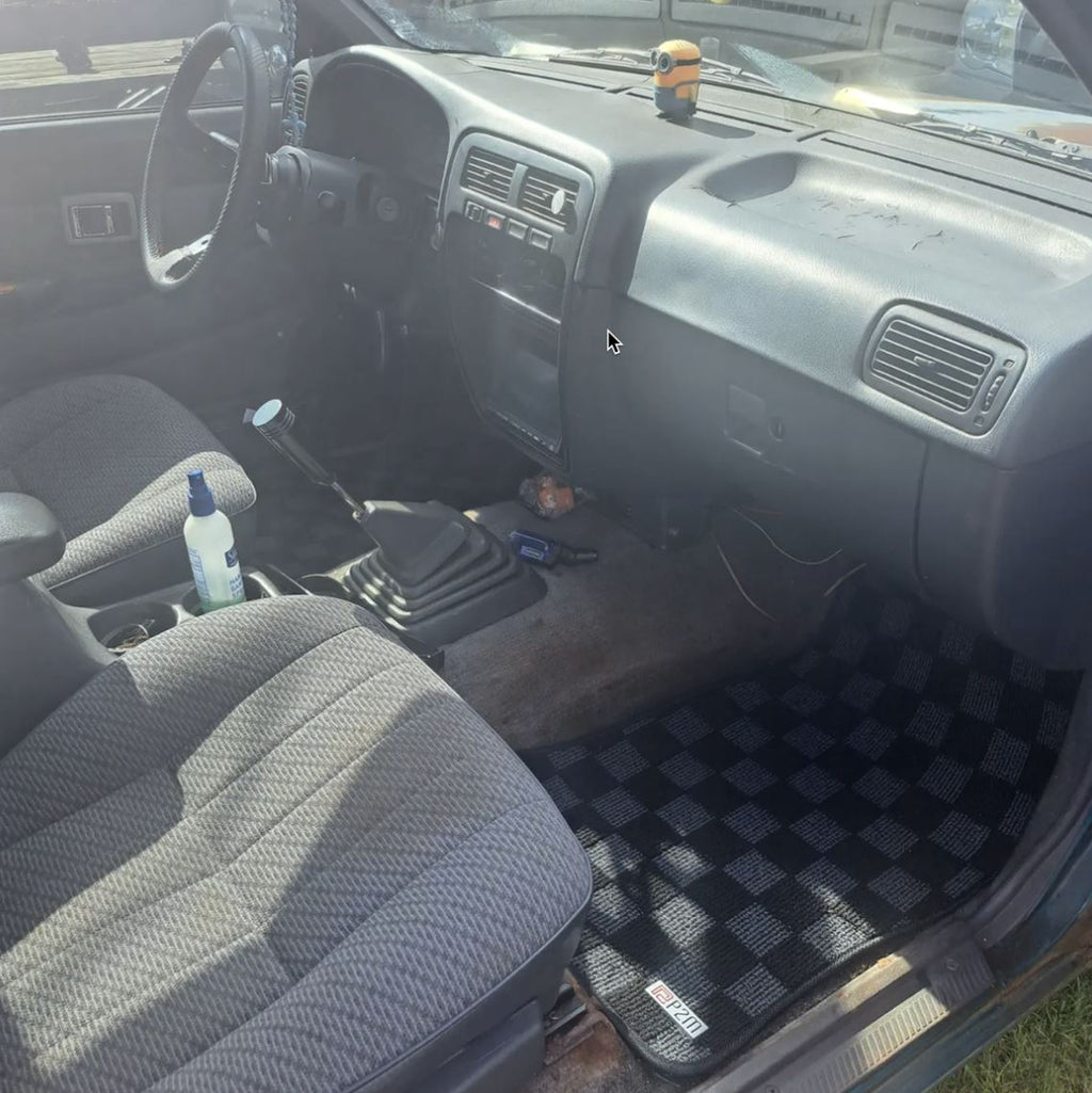 Phase 2 Motortrend (P2M) Checkered Flag Carpet Floor Mats - Nissan D21 Hardbody Pickup (1989-1994)