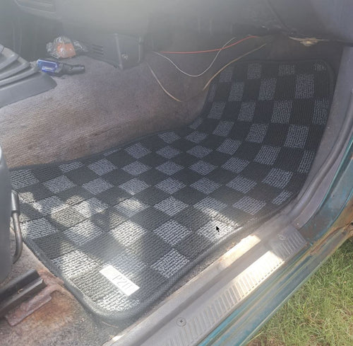 Phase 2 Motortrend (P2M) Checkered Flag Carpet Floor Mats - Nissan D21 Hardbody Pickup (1989-1994)