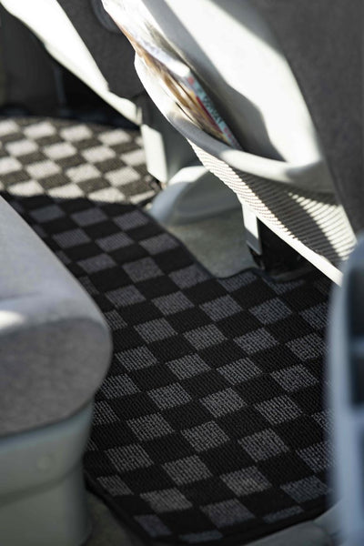 Phase 2 Motortrend (P2M) Checkered Carpet Race Floor Mats - Honda Odyssey RA1-RA5 (1995-1998)