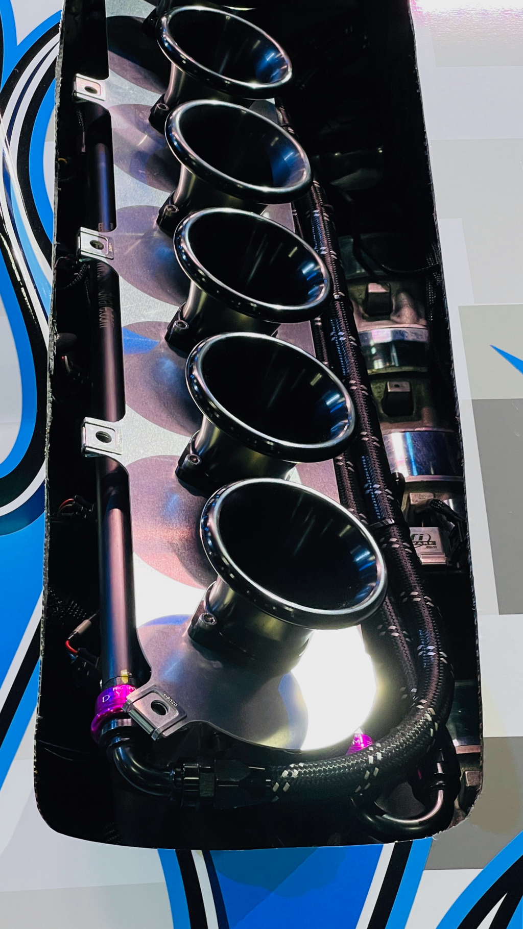 Dyme Superstrasse-C E85 hose in a high-performance engine