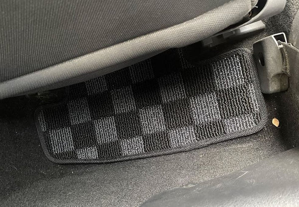 Phase 2 Motortrend (P2M) Checkered Carpet Race Floor Mats - Ford Mustang S197 (2005-2009)