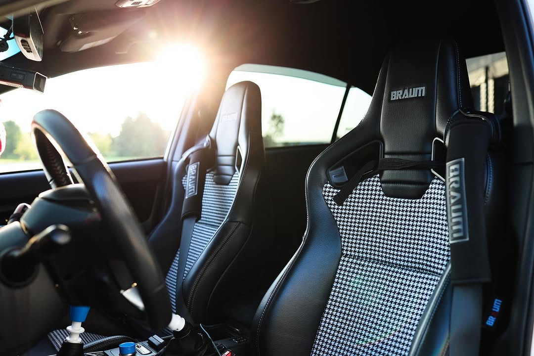 Braum ELITE V2 Series Sport Reclinable Seats product image 3