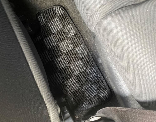Phase 2 Motortrend (P2M) Checkered Carpet Race Floor Mats - Ford Mustang S197 (2005-2009)