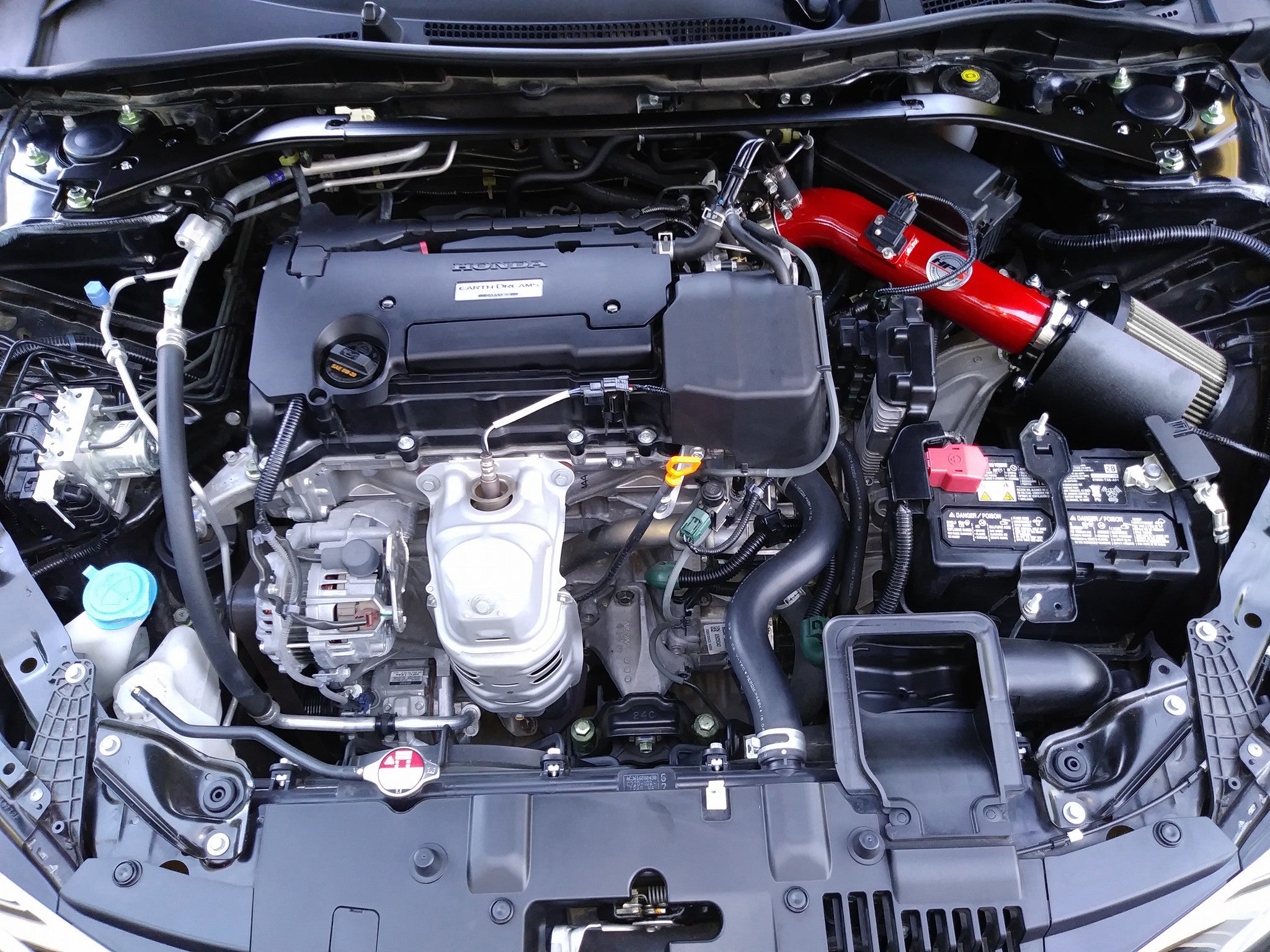 HPS Performance Air Intake Kit with Heat Shield, Red, 827-555R