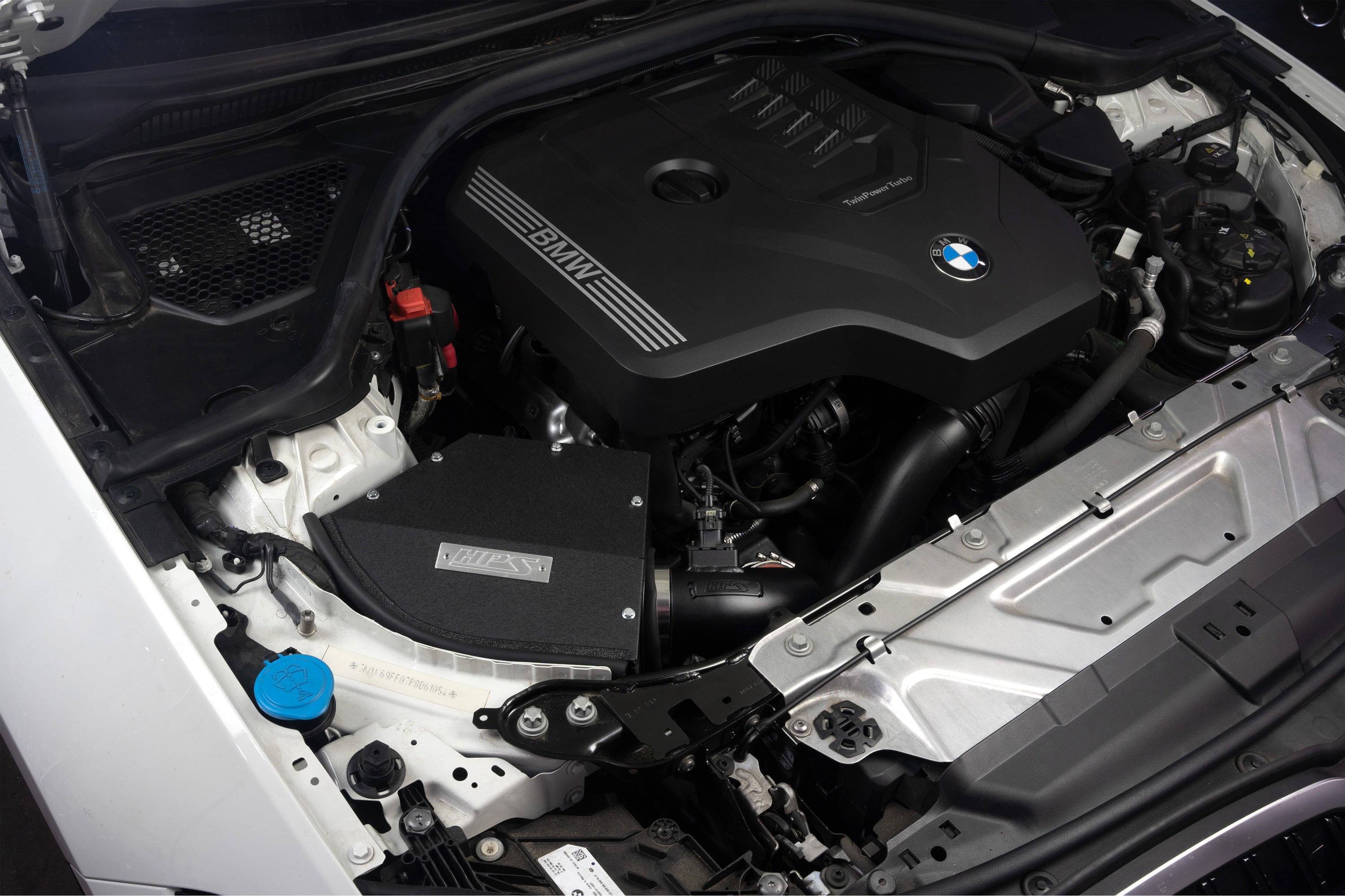 HPS Performance Air Intake Kit with Heat Shield (Red) - BMW 230i / BMW 330e / BMW 330i / BMW 430i / BMW 430i Gran Coupe - (2022-2025 / 2021-2024 / 2019-2024 / 2021-2025 / 2022-2024)