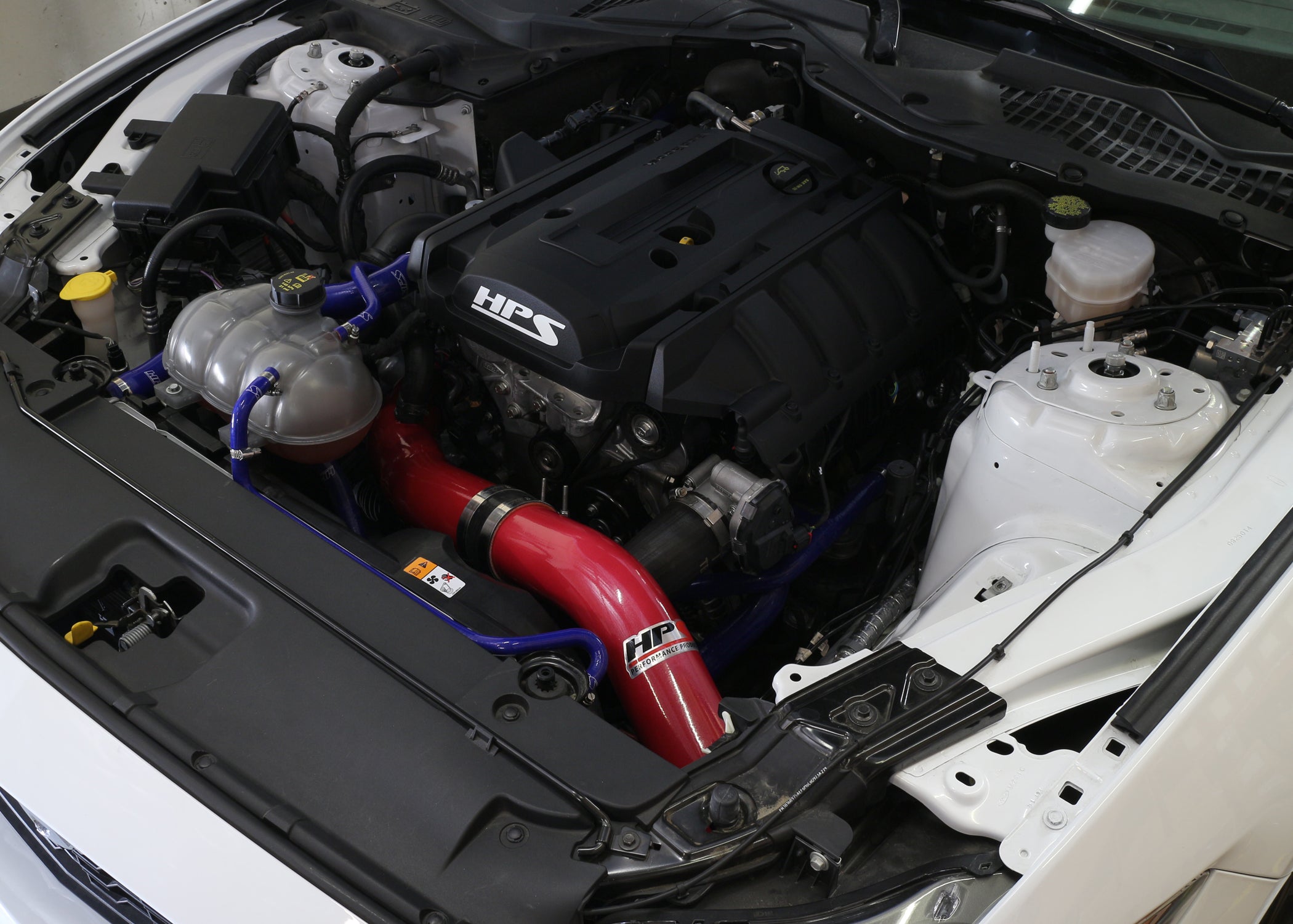 HPS Performance Cold Air Intake Kit (Red) - Ford Mustang Ecoboost . / Ford Mustang Ecoboost - (2015-2017 / 2015-2020)