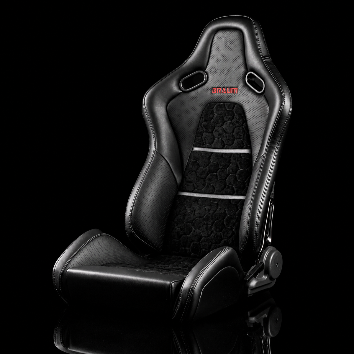 Braum BRR9R-BACF — Black Leatherette | Alcantara Inserts | Carbon Fiber Composite Honeycomb