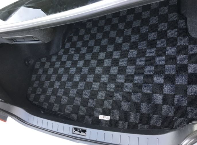 Phase 2 Motortrend (P2M) Checkered Carpet Race Trunk Mat - Infiniti G35 Sedan (2007-2008)