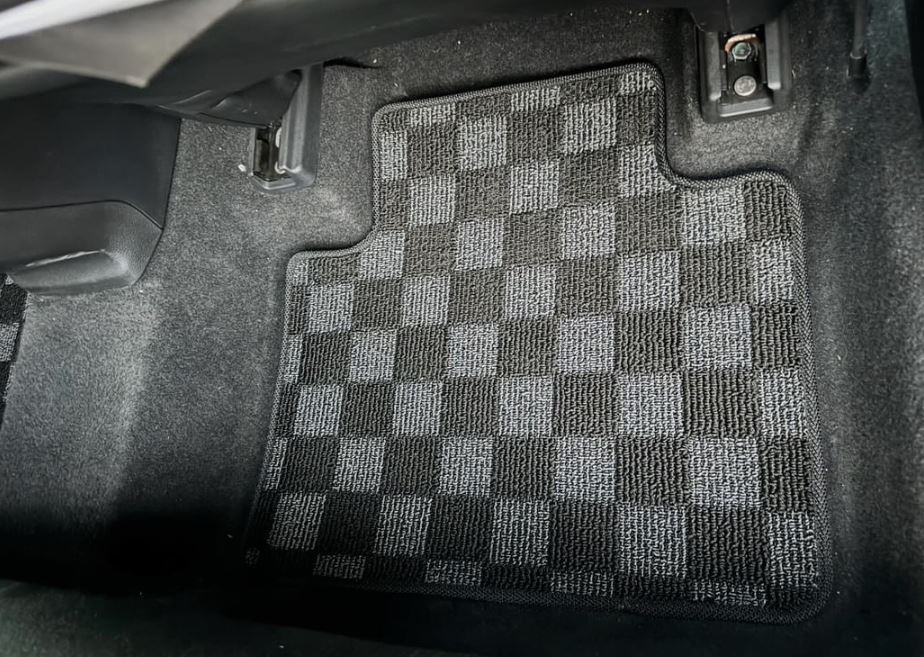 Phase 2 Motortrend (P2M) Checkered Carpet Race Floor Mats - Honda Accord 10th Gen (2018-2022)