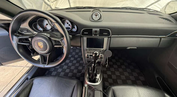 Phase 2 Motortrend (P2M) Checkered Carpet Race Floor Mats - Porsche 911 Coupe (997) (2005-2012)