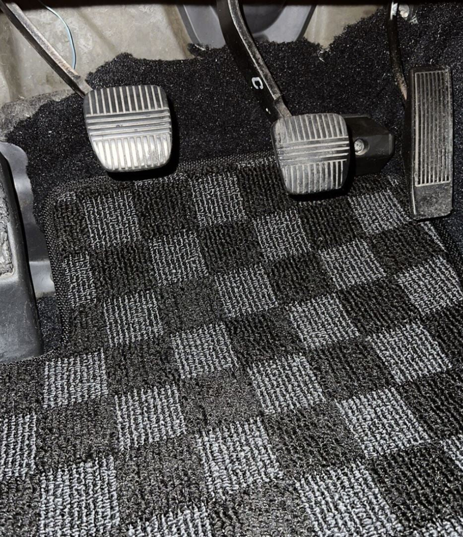 Phase 2 Motortrend (P2M) Checkered Race Carpet Floor Mats Set - Nissan Z32 300zx Convertible (1993-1996)