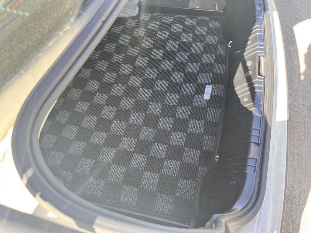 Phase 2 Motortrend (P2M) Checkered Carpet Race Trunk Mat - BMW E46 3-Series (1999-2006)