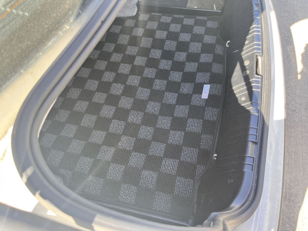 Phase 2 Motortrend (P2M) Checkered Carpet Race Trunk Mat - BMW E46 3-Series (1999-2006)
