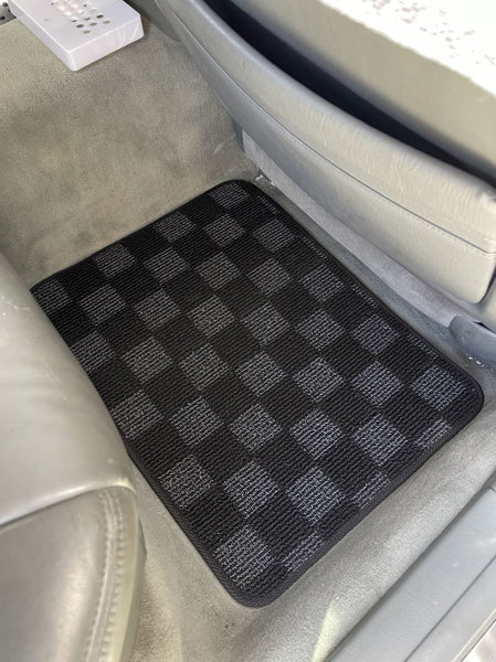 Phase 2 Motortrend (P2M) Checkered Carpet Race Floor Mats - Lexus LS400 UCF20 (1995-2000)