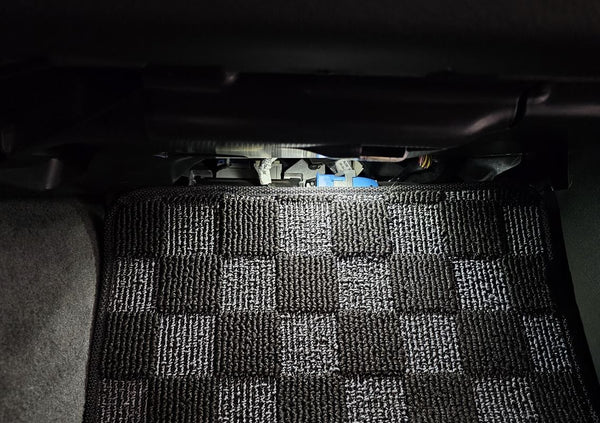 Phase 2 Motortrend (P2M) Checkered Carpet Race Floor Mats - Chevrolet C6 Corvette (2007.5-2013)