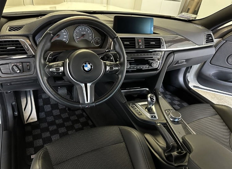 P2M Checkered Floor Mats - BMW F82 4-Series Coupe (2014-2019) - P2-CPTF82FRDG-TP