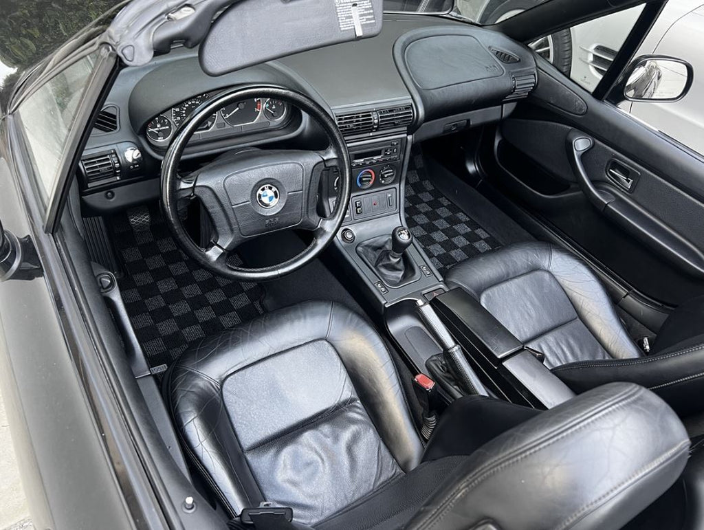 Phase 2 Motortrend (P2M) Checkered Front Floor Mats - BMW Z3 Coupe & Roadster (1996-2002)