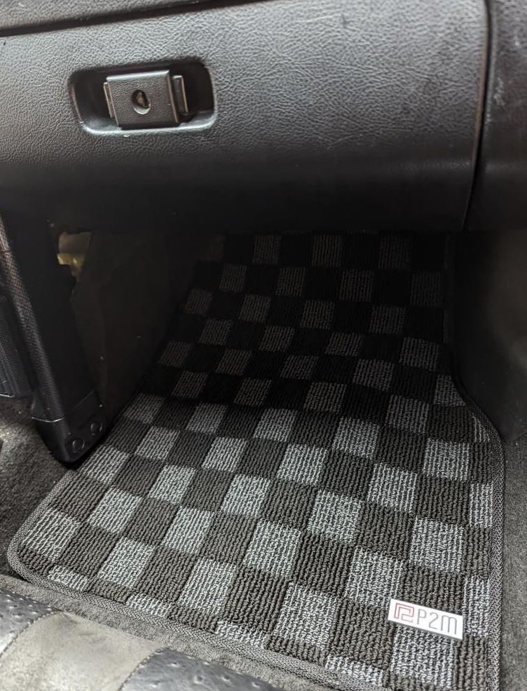 Phase 2 Motortrend (P2M) Checkered Flag Carpet Floor Mats Front - Toyota MR2 Spyder MRS SW30 (2000-2005)