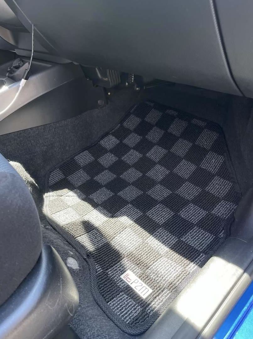 P2M Checkered Floor Mats - Honda Fit GD (2001-2008) - P2-CPTHFIT0108FRDG-TP