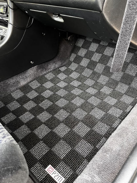 Phase 2 Motortrend (P2M) Checkered Carpet Race Floor Mats - Honda Prelude BA/BB (1992-1996)