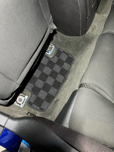 Phase 2 Motortrend (P2M) Checkered Carpet Race Floor Mats - Ford Mustang S197 (2010-2014)