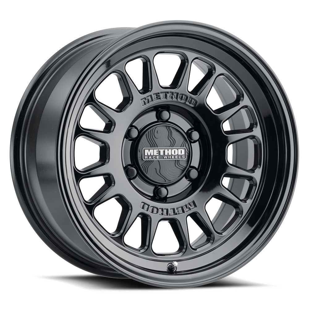 Method 318 | Gloss Black | Wheel view 1
