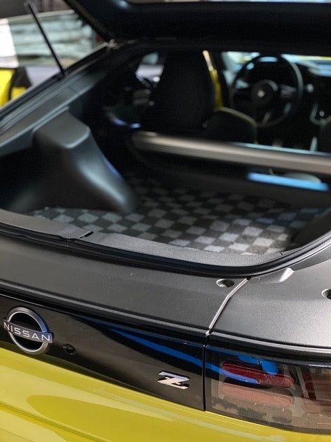 P2-CPT370ZDGTR-TP-2 - NISSAN RZ34 400Z REAR TRUNK MAT : DARK GREY - View 2