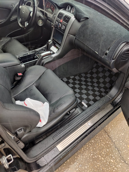 Phase 2 Motortrend (P2M) Checkered Carpet Race Floor Mats - Pontiac GTO (2004-2006)