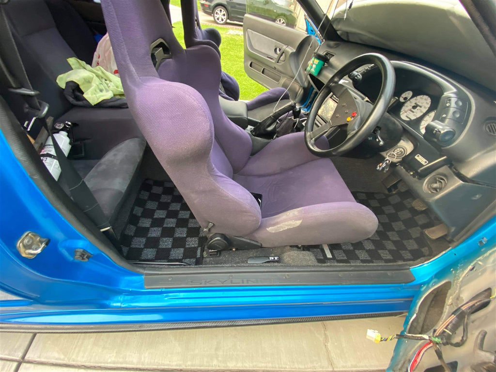 P2-CPTR32GTRFRDGRHD-TP - [RHD] R32 SKYLINE GTR (JDM RHD) FRONT + REAR RACE FLOOR MATS : DARK GREY - View 10