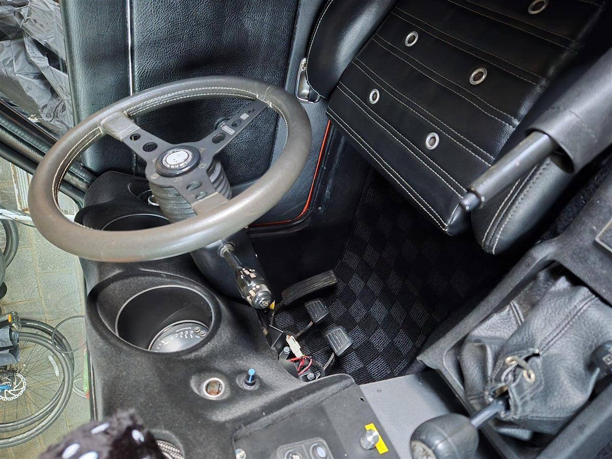 P2-CPTS3031130DGRHD-TP - [RHD] DATSUN 240/260/280ZX  RACE FLOOR MATS : DARK GREY - View 2
