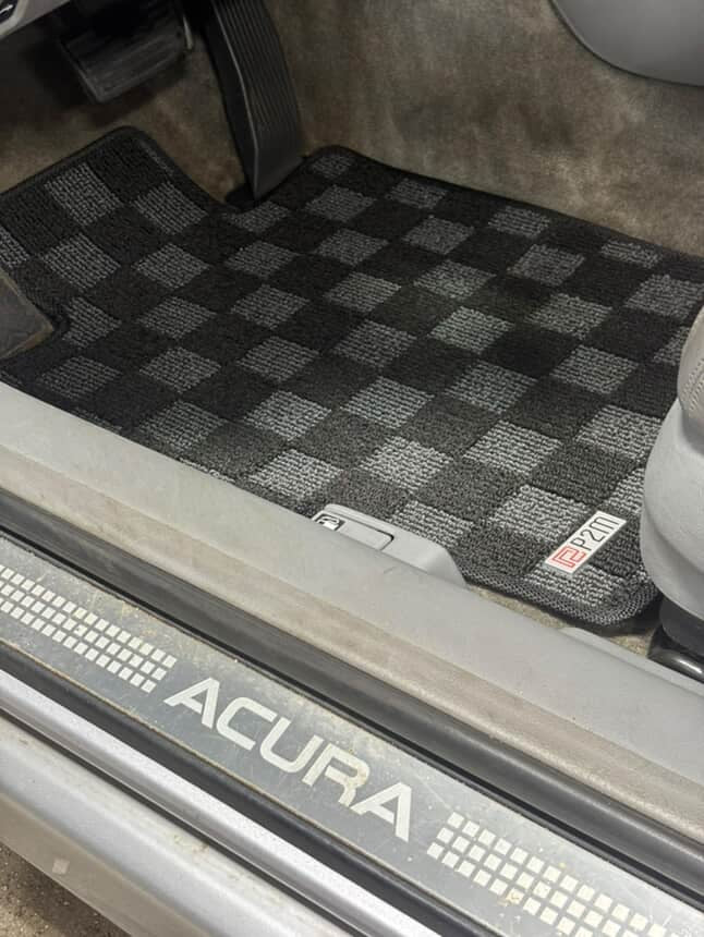 P2-CPTUA67TLFRDG-TP - ACURA TL (UA6/UA7) 2004-08  RACE FLOOR MATS : DARK GREY - View 3