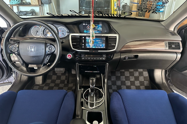 Phase 2 Motortrend (P2M) Checkered Carpet Race Floor Mats - Honda Accord Sedan (2013-2017)