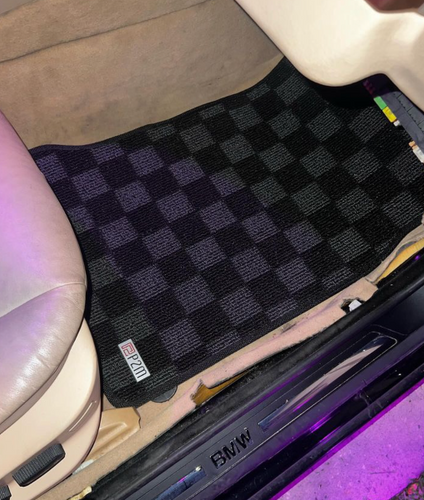 Phase 2 Motortrend (P2M) Checkered Carpet Race Floor Mats - BMW 5-Series Sedan E39 & M5 (1995-2004)