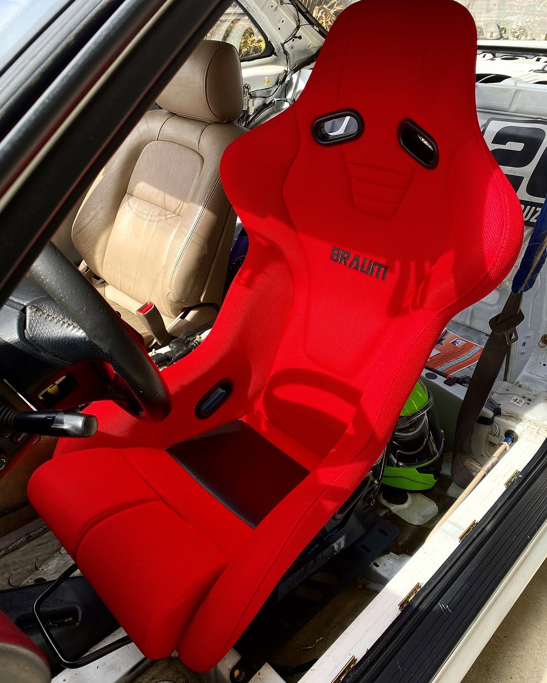BRAUM FALCON-R composite racing seat