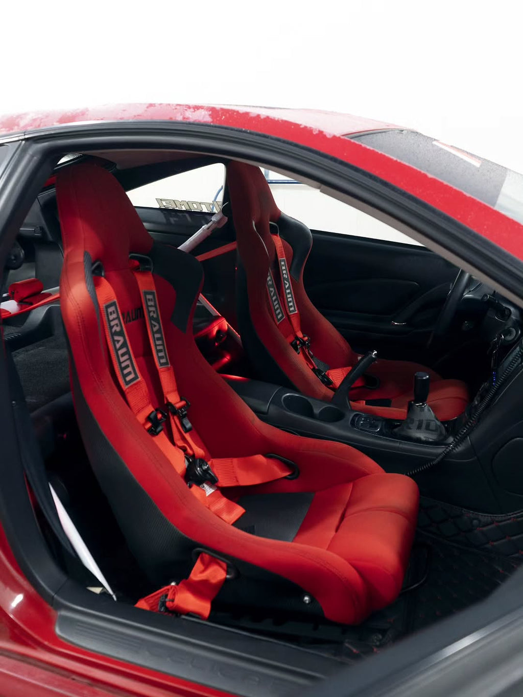 BRAUM VENOM-R fixed back bucket racing seat
