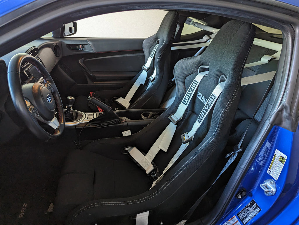 BRAUM VENOM-R fixed back bucket racing seat