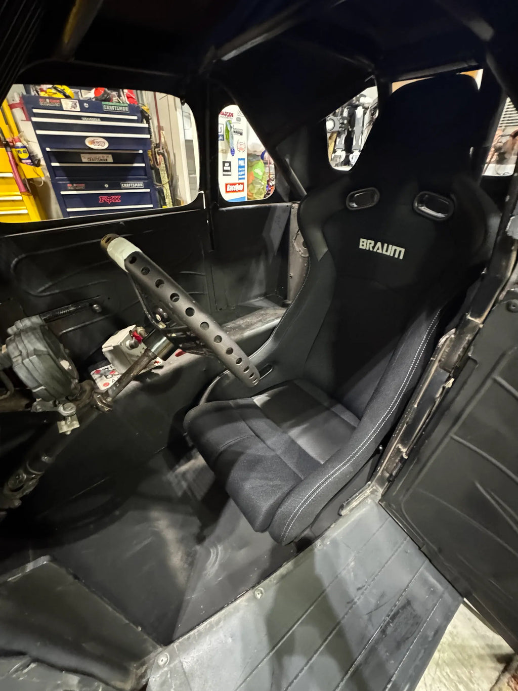 BRAUM VENOM-R fixed back bucket racing seat