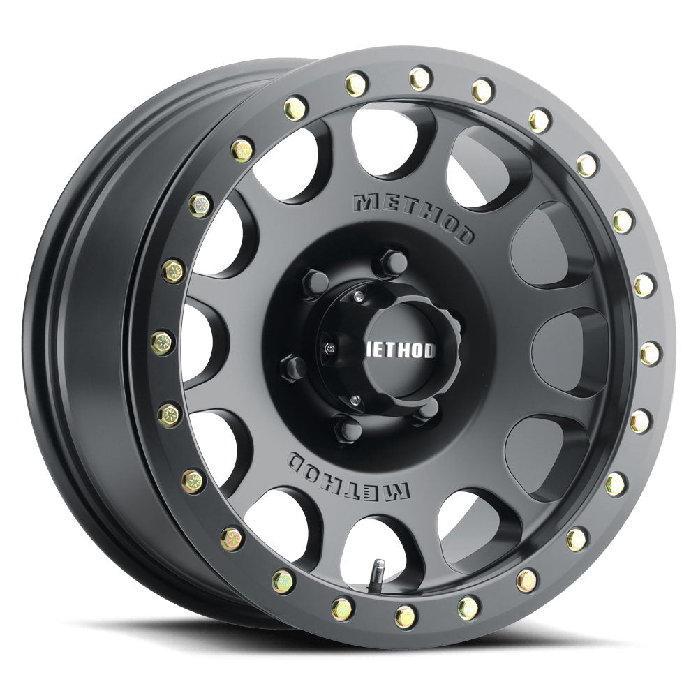Method 105 | Matte Black | Wheel view 1