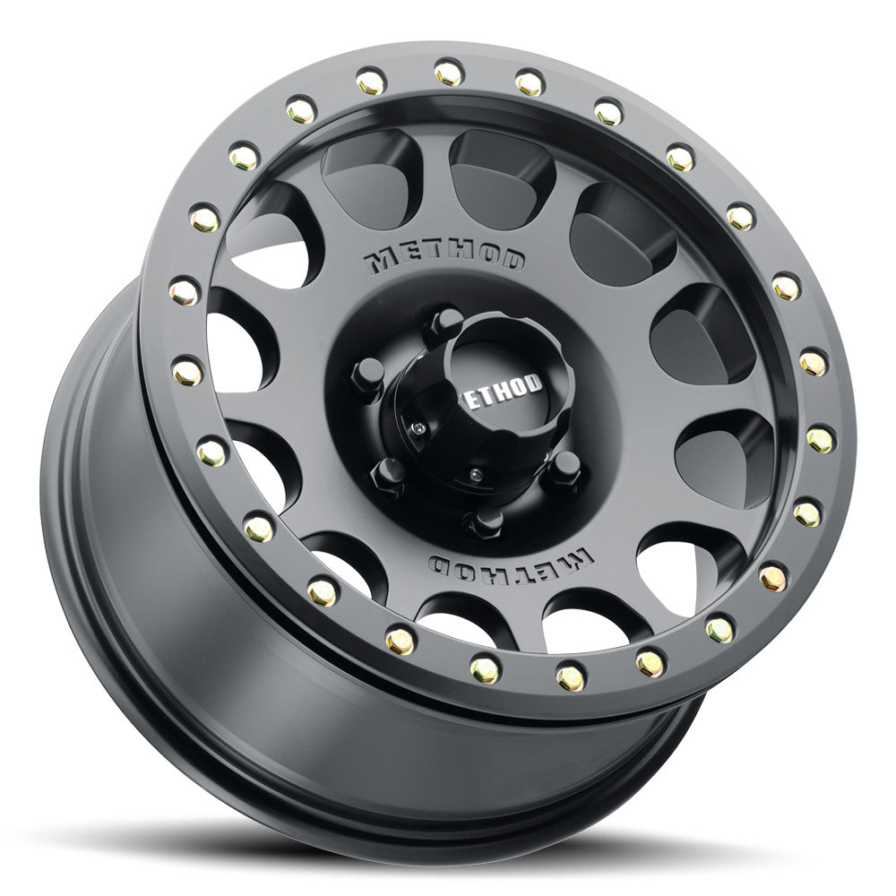 Method 105 | Matte Black | Wheel view 3