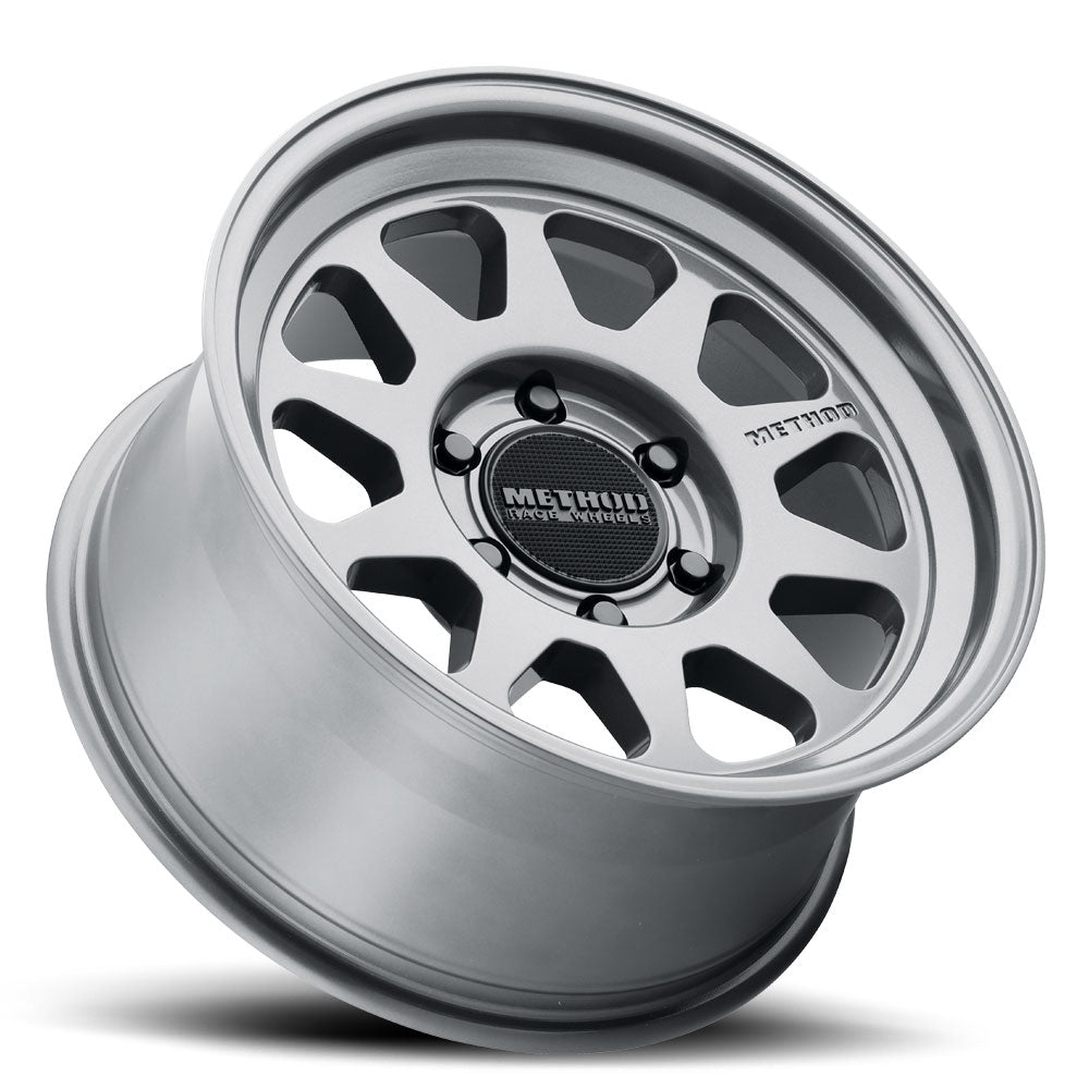 Method 316 | Gloss Titanium | Wheel view 3