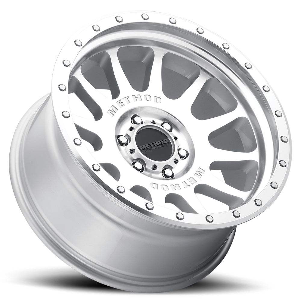 Method 605 NV | Machined - Clear Coat | Wheel view 3