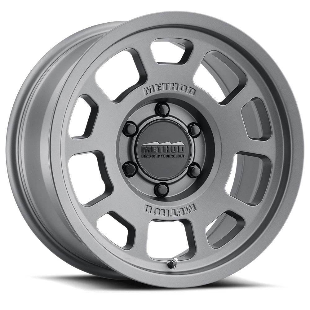 Method 705 | Titanium | Wheel view 1