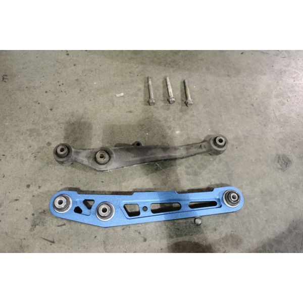 Megan Racing V2 Rear Lower Control Arms (Spherical Bushings) - Honda Civic (1988-1995)