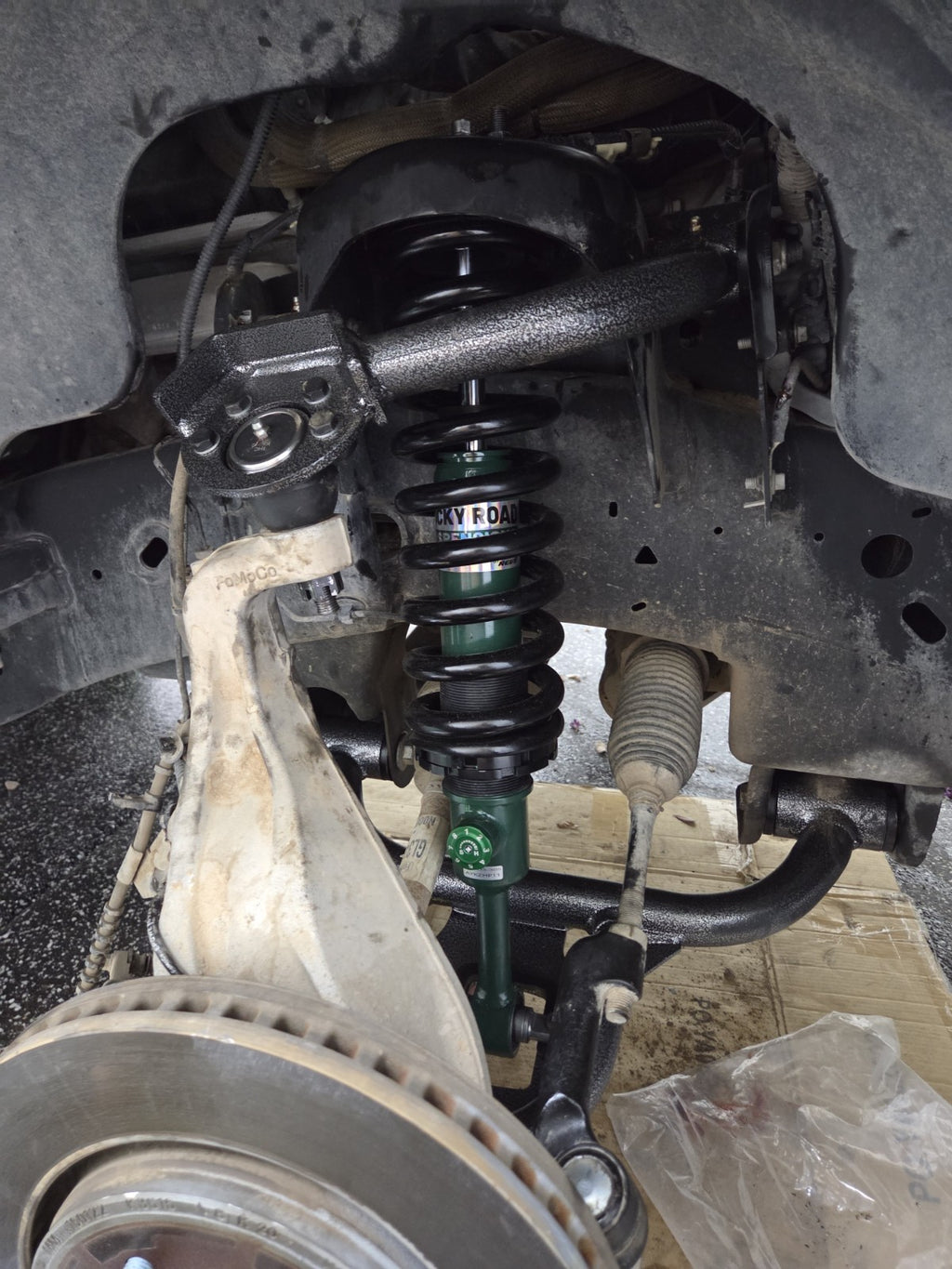 Rev9 Power Rocky Road Adjustable Leveling Front Struts - Ford F150 RWD 2014-2020 (0-2")